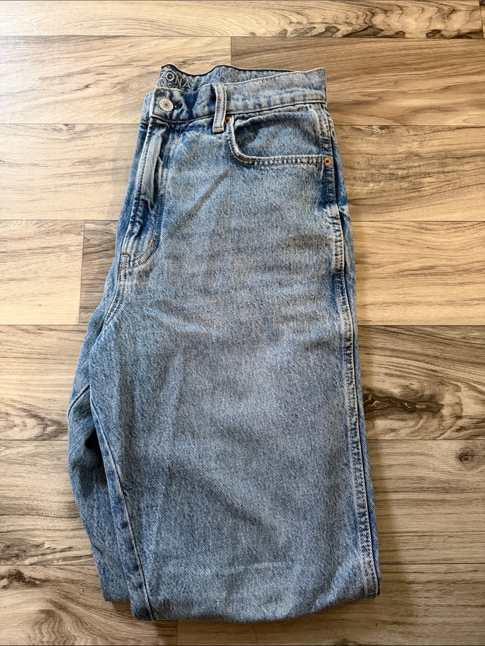 Classic Light Blue women’s Jeans